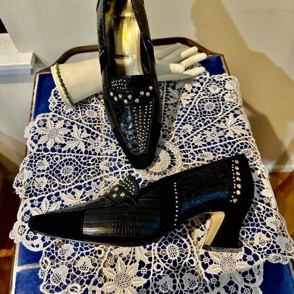 Black Mock Croc, Snake and Suede Court shoes by J. Renee, c1990 - Sz 8M - Picture 3 of 15
